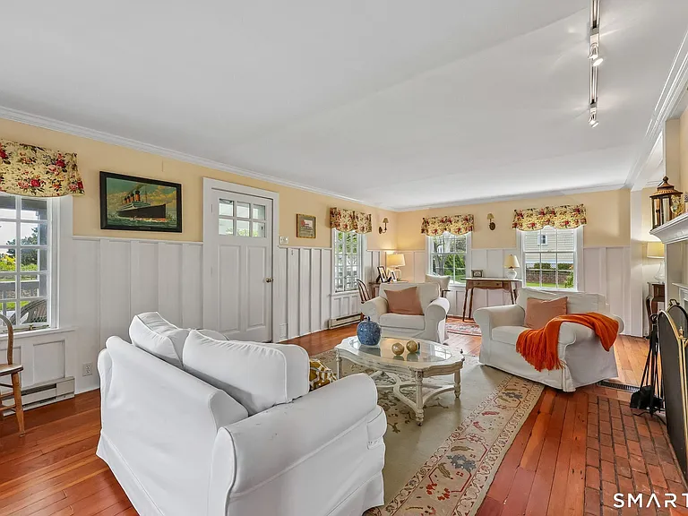 153 Middle Beach Rd — Photo 7