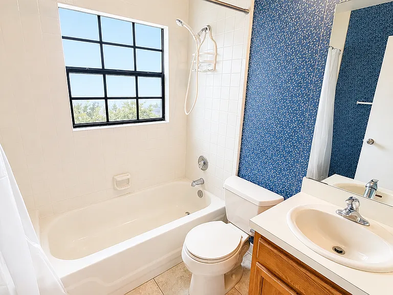 1300 Arlington Ln NE #102 — Photo 10