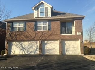 7929 Grand Cascade Dr, Louisville, KY 40228