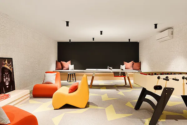 Sold by Reuveni LLC | media 13