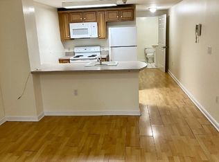 (Undisclosed Address), White Plains, NY 10605