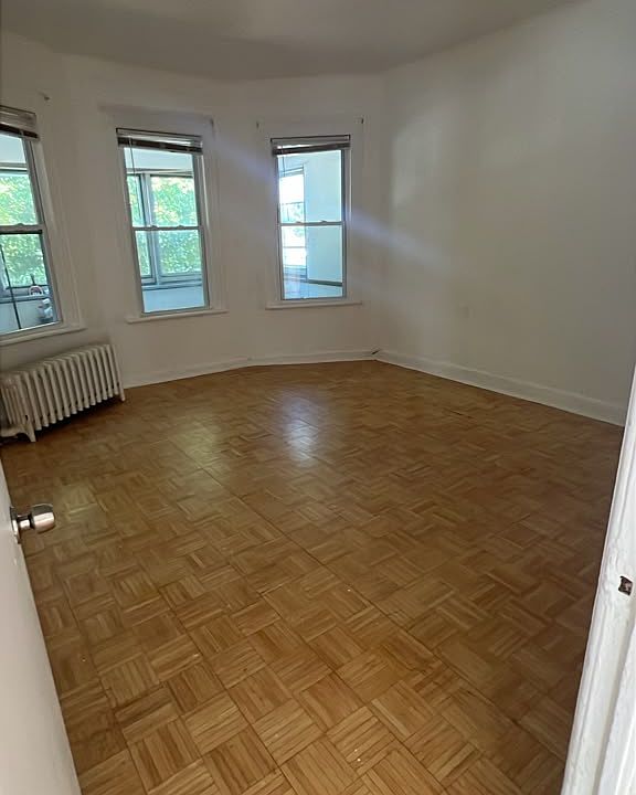 1st image of 365 Harding Ave Floor 1
