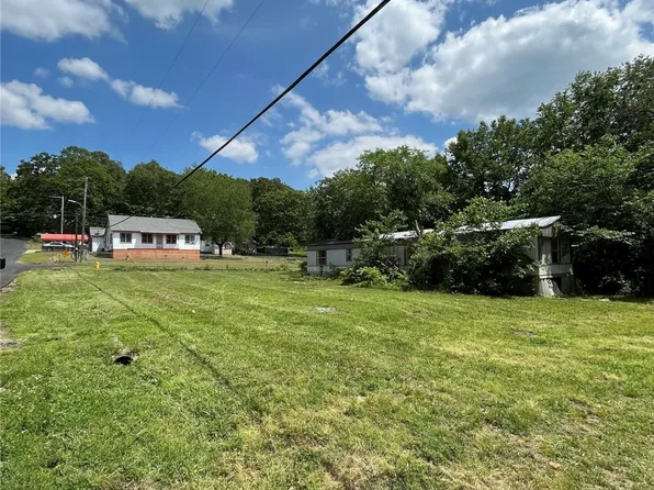 207 Center St, Spavinaw, OK 74366
