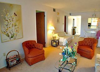 4th image of 3767 Lake Bayshore Dr #(h-312)