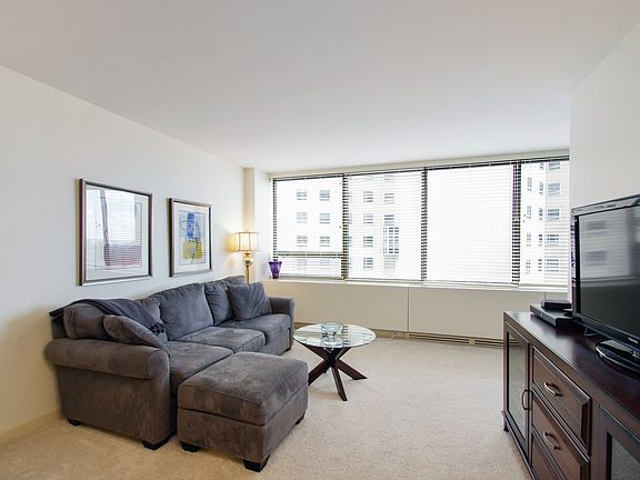 5th image of 2800 N Lake Shore Dr APT 813