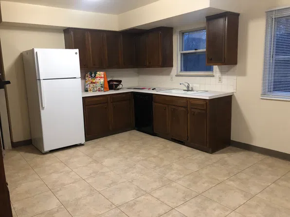 Crooked River Cromwell Townhouses, 1816 Cromwell Dr #A21e889b5, Akron, OH 44313