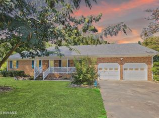 1732 Ulster Dr, Elizabeth City, NC 27909