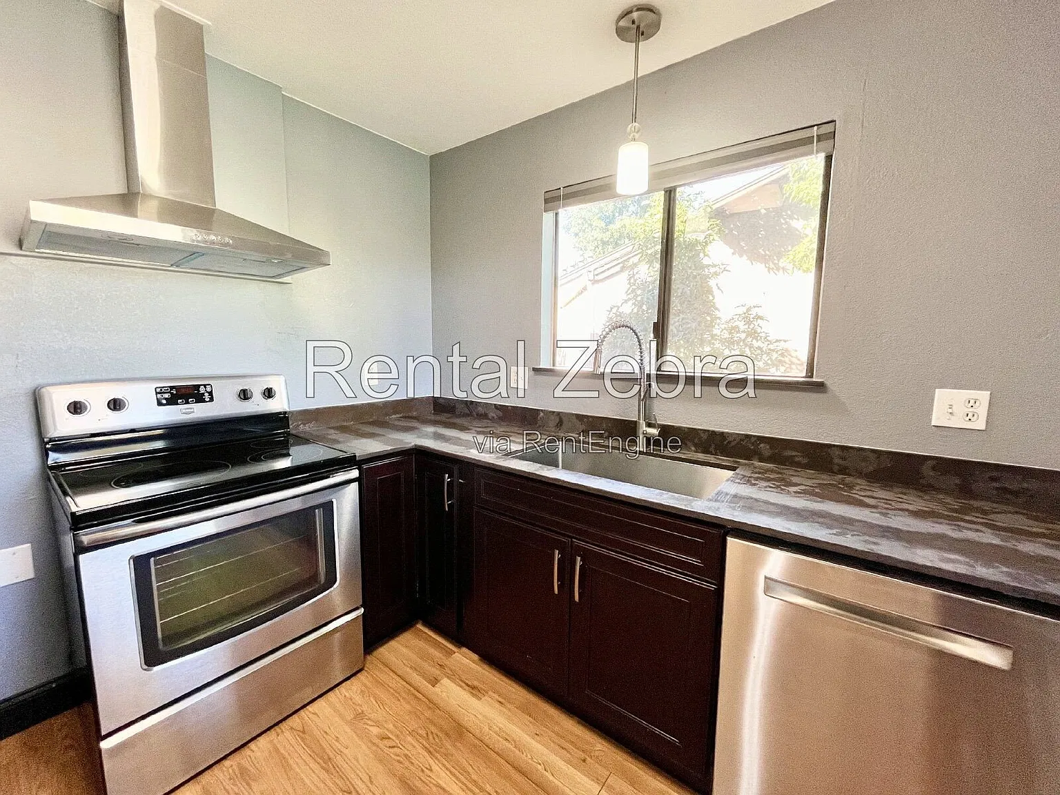 1 bed, 1.0 bath, $1,745 — Photo 2