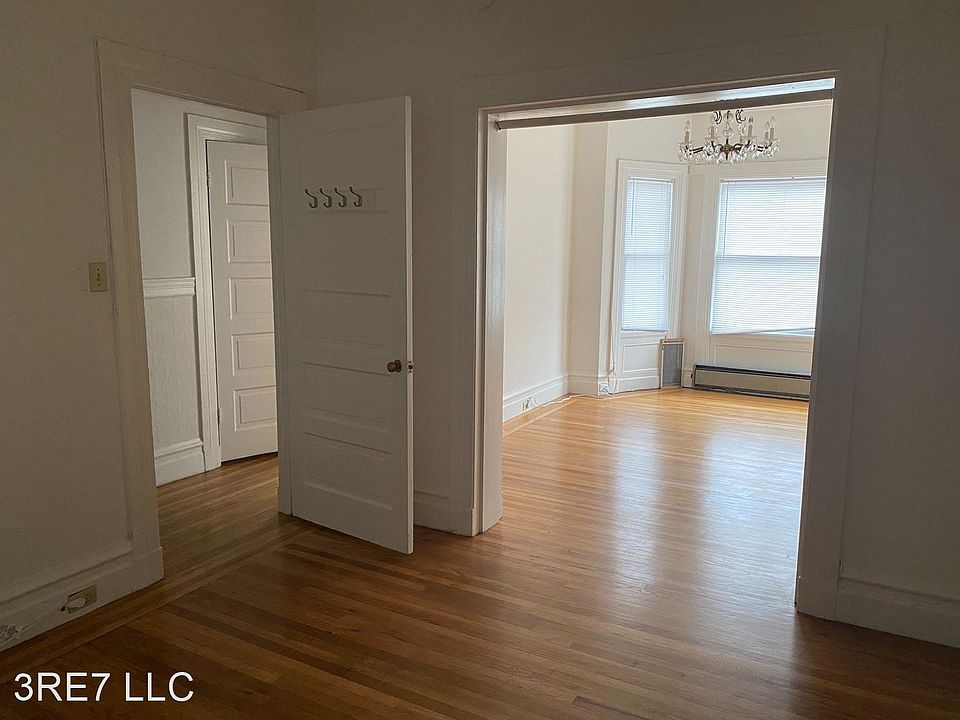 1st image of 378-384 Dolores St #3