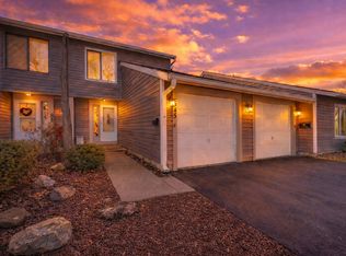 545 Alton Ct, Carol Stream, IL 60188