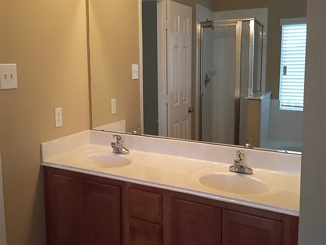 4934 Trailing Clover Ct — Photo 7