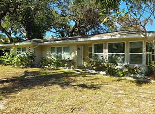 335 Washington Dr, Safety Harbor, FL 34695