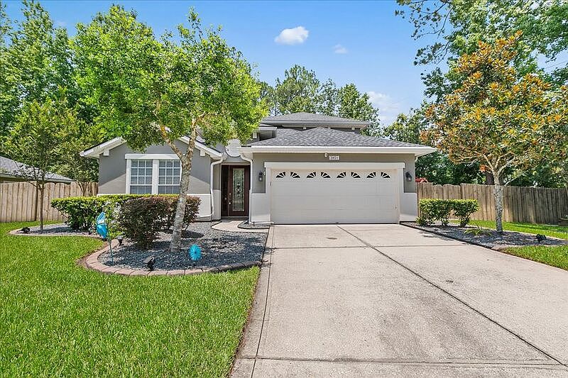1st image of 2071 N Cranbrook Ave