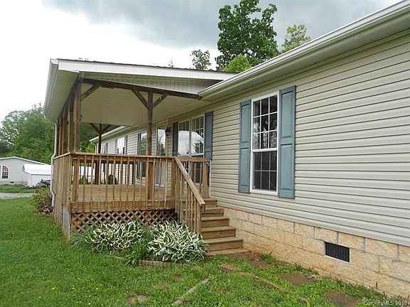 3rd image of 155 Adell Dr
