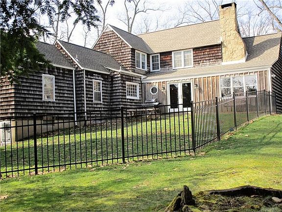 4th image of 3019 McClellan Dr