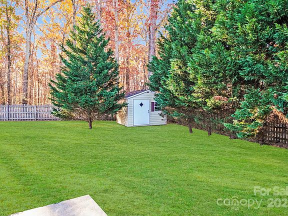 2nd image of 2712 Thornburg Ct
