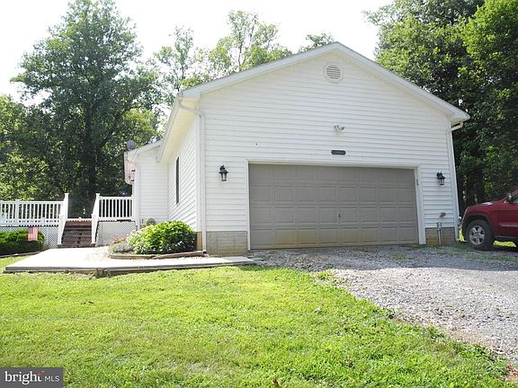 2nd image of 15844 Halleman Ln