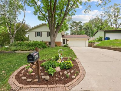 6045 Gardena Ln NE, Fridley, MN, 55432
