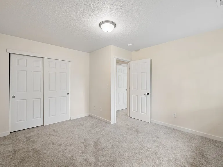 Roberts Court Townhomes — Photo 69