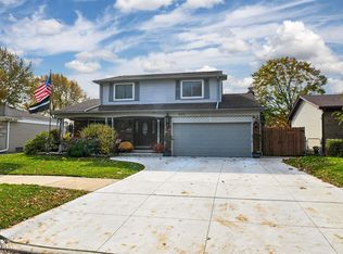21626 Downing St, Saint Clair Shores, MI 48080