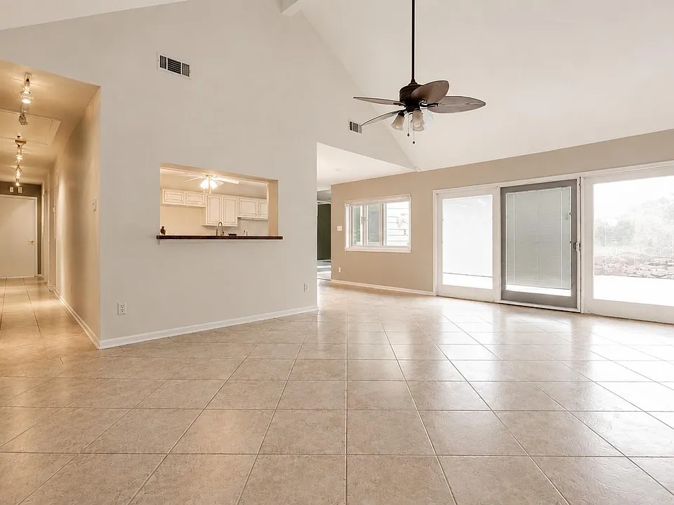 13103 Rincon Dr