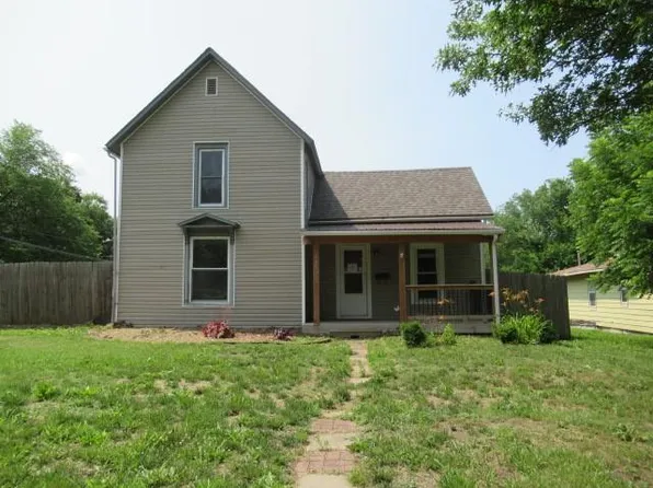 601 W Miami St, Paola, KS 66071