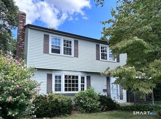 47 Crestwood Dr, Manchester, CT 06040