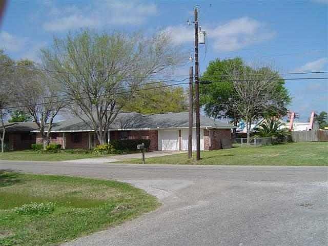 1st image of 126 Jerry Dr