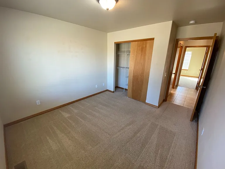 1809 E 14th Ave — Photo 23
