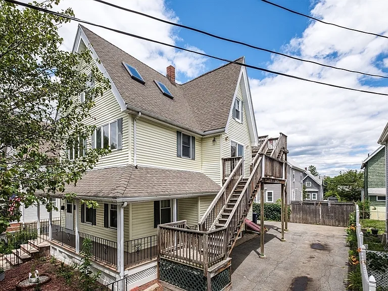 18 Chestnut St #1 — Photo 19