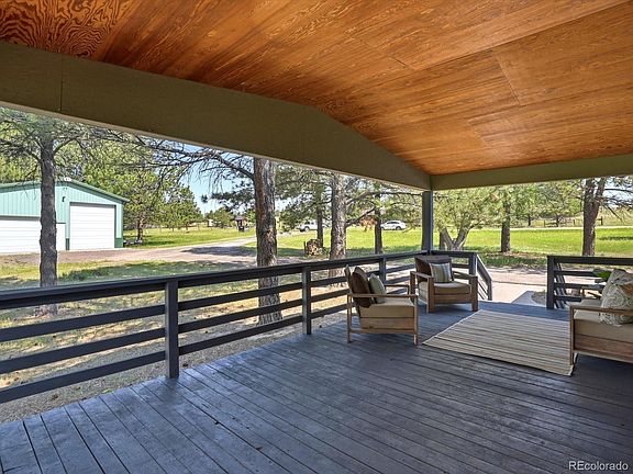 3rd image of 482 Panorama Drive