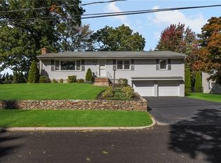 129 Northbridge Ave, Warwick, RI 02886