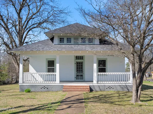 211 Church St, Como, MS 38619