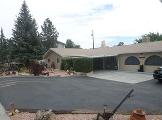5202 Fawn Dr, Farmington, NM 87402