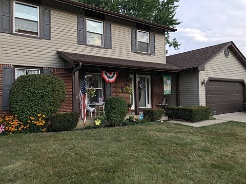 1st image of 920 Wisconsin Ln
