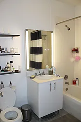 Rented by Space Marketing Shop