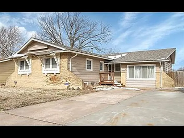 8206 E Levitt Dr, Wichita, KS 67207