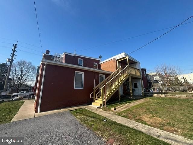 1st image of 122-124 East Ave