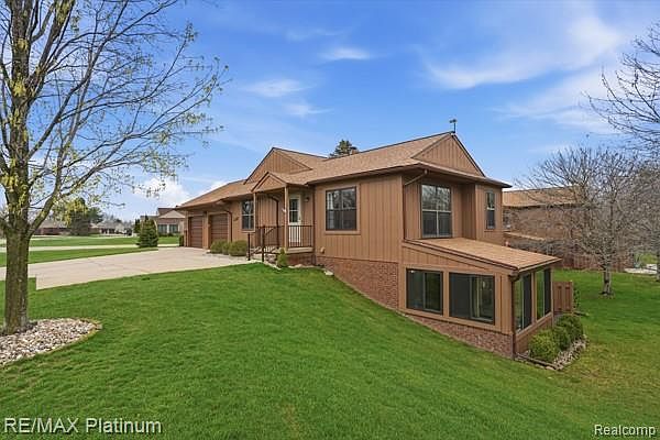 1st image of 11832 Lexington Dr #4