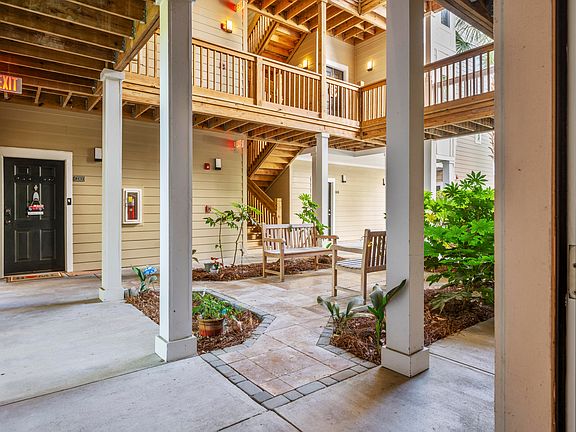 3rd image of 2312 Egret Crest Ln
