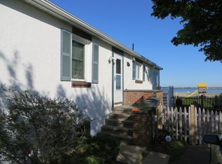 35 Castle Rd, Nahant, MA 01908