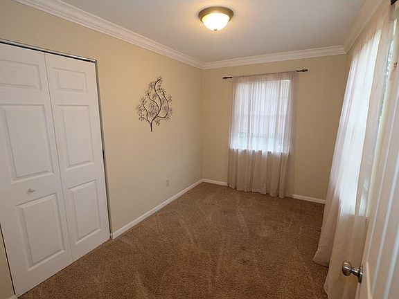 5th image of 612 Prado Pl