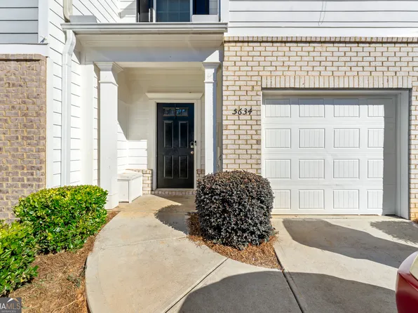 5634 Union Pointe Dr, Union City, GA 30291