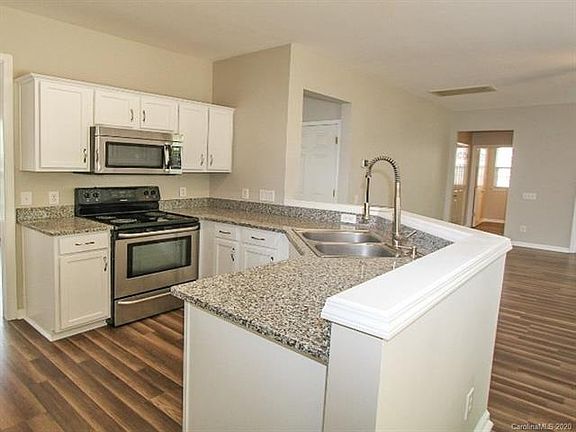 2nd image of 8711 Fieldcroft Dr