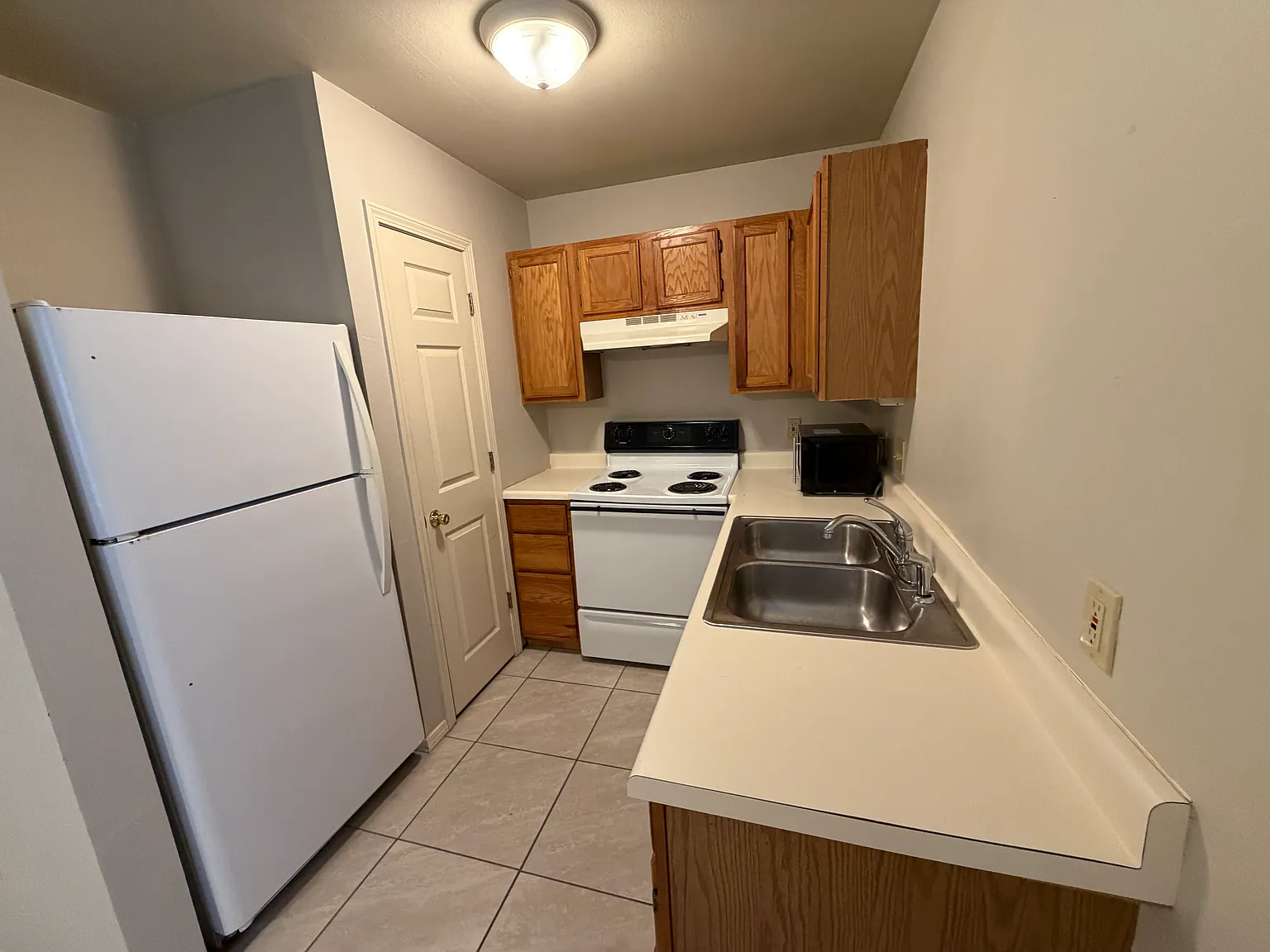 1 bed, 500 sqft, $765 — Photo 3