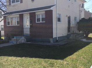 4 Stewart Ave, Hempstead, NY 11550