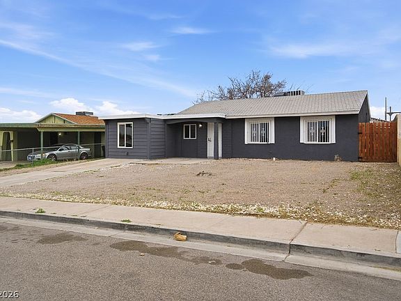 3rd image of 321 Princess Ave