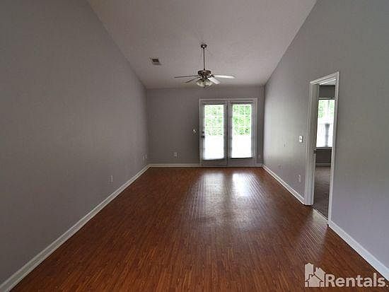 2nd image of 1831 Horseshoe Dr #A