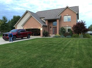 22875 Otter Rd, New Boston, MI 48164