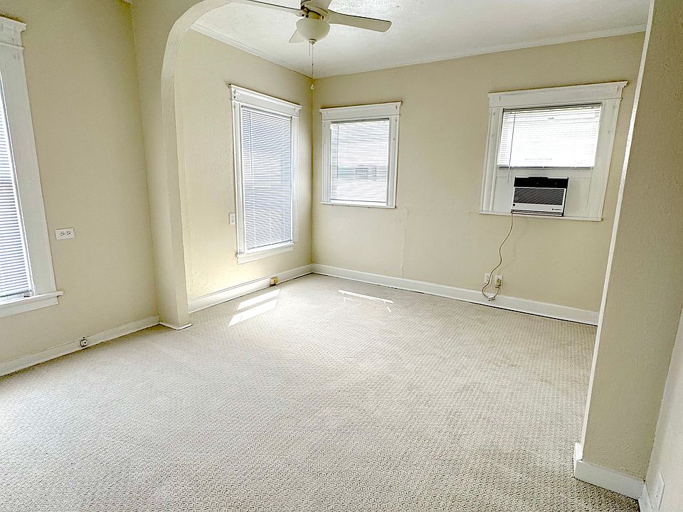 2nd image of 3928 Rawlins St